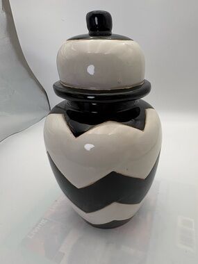 Retired Nate Berkus Black and White Chevron Striped Ceramic Ginger Jar with Lid
